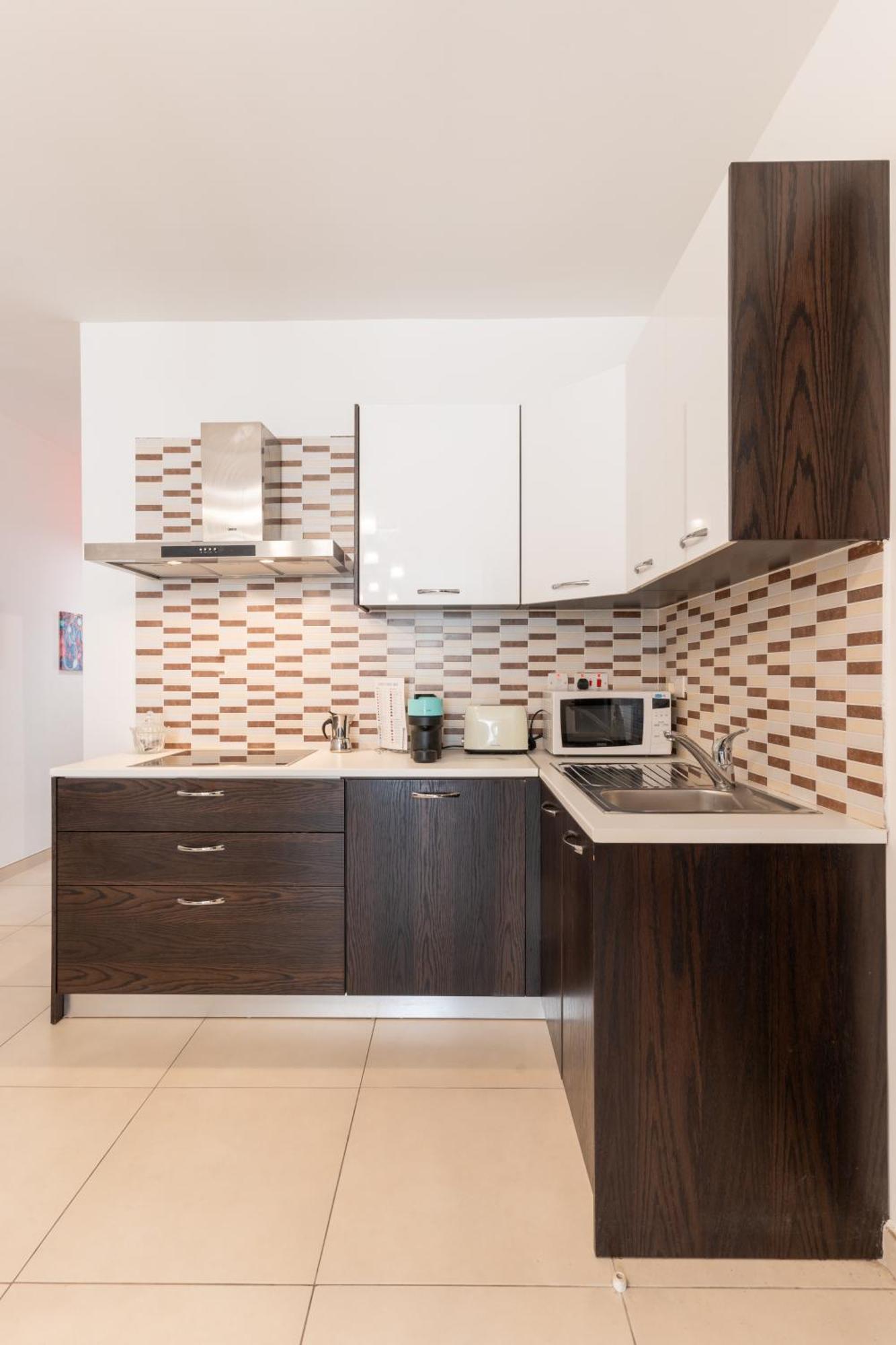 2 Bedroom In Central St Julians Prime Location In Paceville Apt 3 By Vaganza St. Julian's Exterior foto