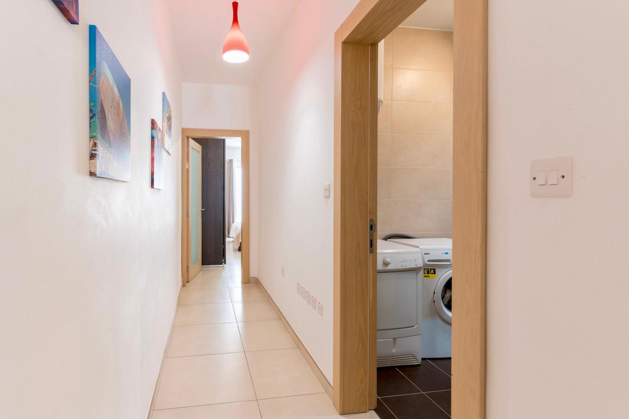 2 Bedroom In Central St Julians Prime Location In Paceville Apt 3 By Vaganza St. Julian's Exterior foto