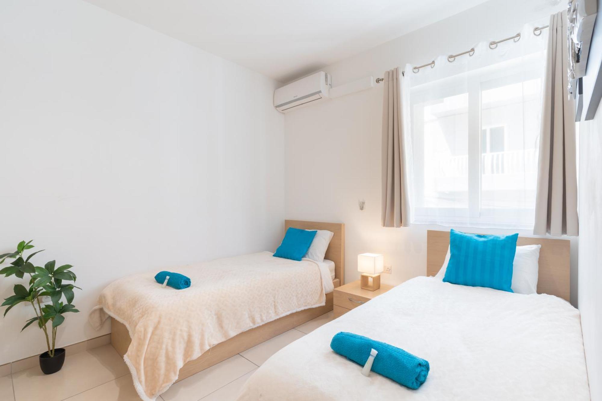 2 Bedroom In Central St Julians Prime Location In Paceville Apt 3 By Vaganza St. Julian's Exterior foto